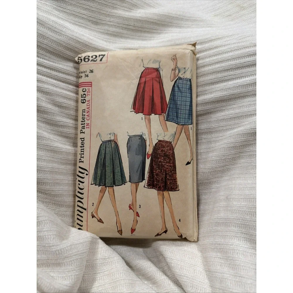 Vintage 1964 Simplicity Sewing Pattern 5627  5 Various Skirts W 26 Hips 36